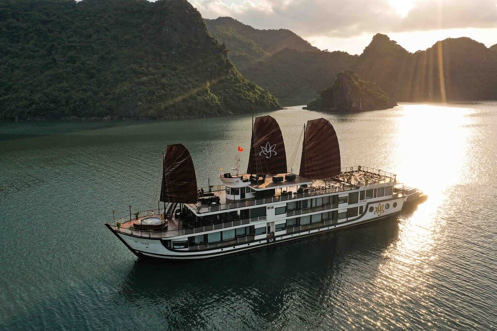 Ha Long Bay