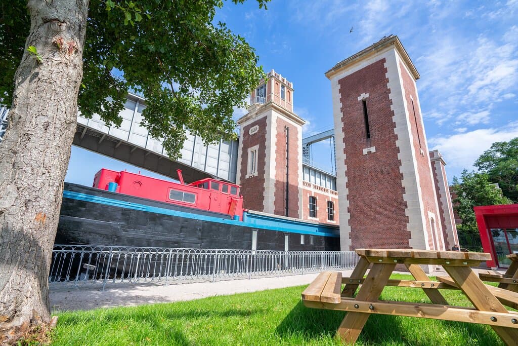 Vue extérieure de l’ascenseur a Bateaux des Fontinettes à Arques
