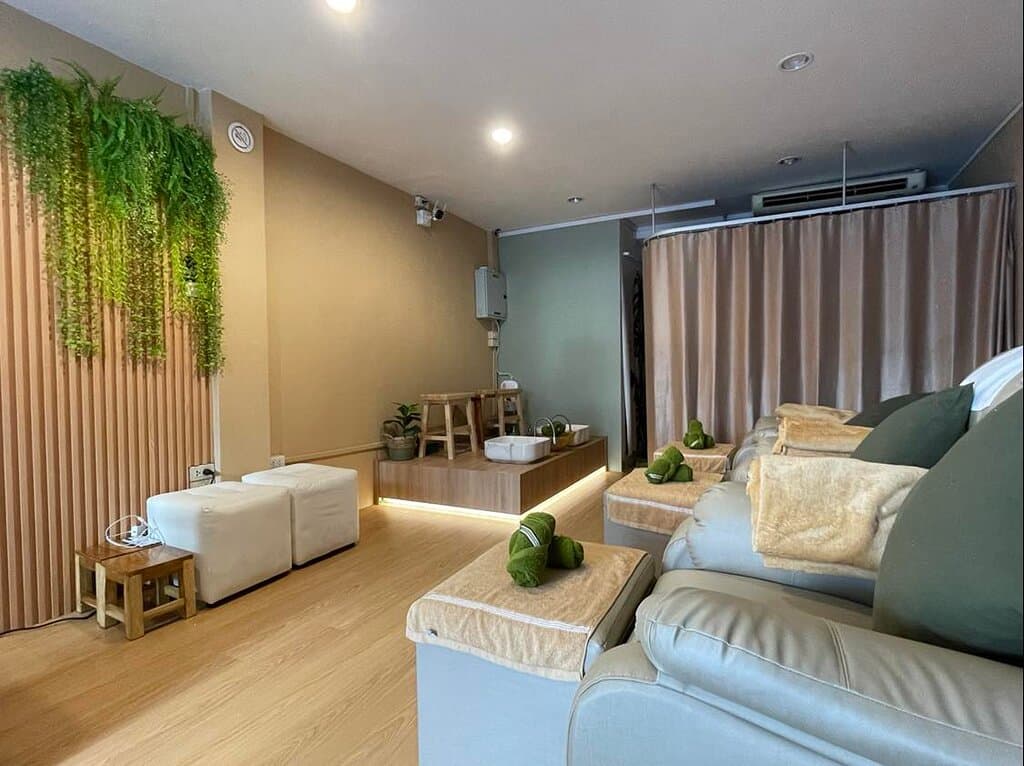 Natural Touch Massage Ratchathewi