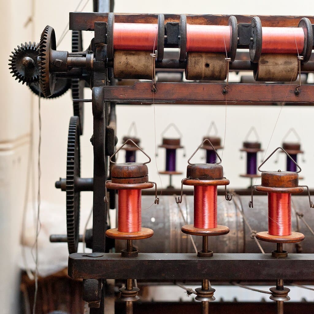 Throwing Machine