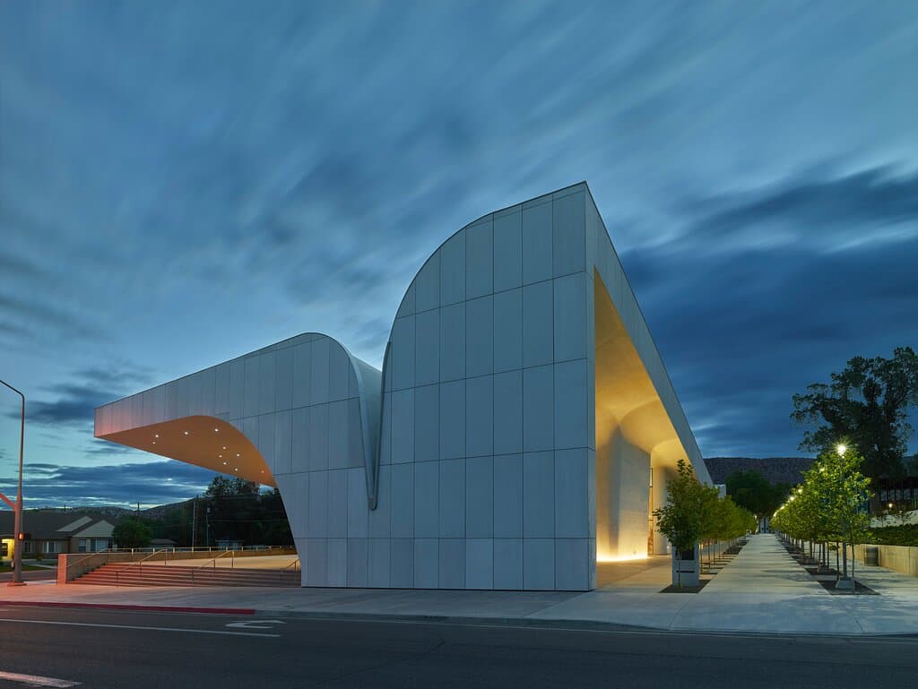 The Southern Utah Museum of Art (SUMA) is itself a work of art – a permanent sculpture that houses an art museum. Brooks + Scarpa, an American architectural firm based in Los Angeles, CA, designed the building to be reminiscent of the region’s famed slot canyons.