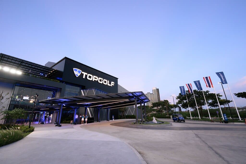Entrance of Topgolf Megacity