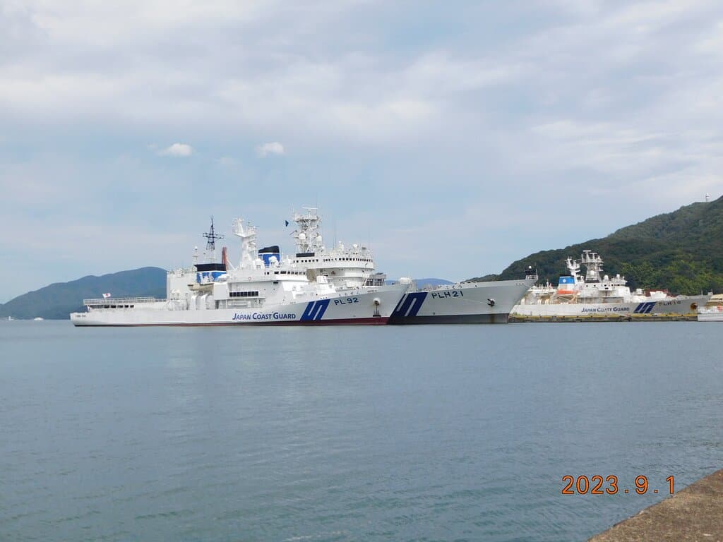 舞鶴港とれとれｾﾝﾀｰ　側に係留されていた海上保安庁の船舶　2023年9月1日撮影