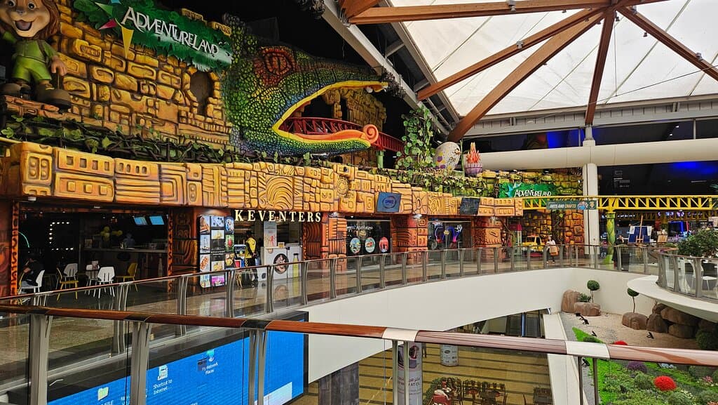 Fra Food Court