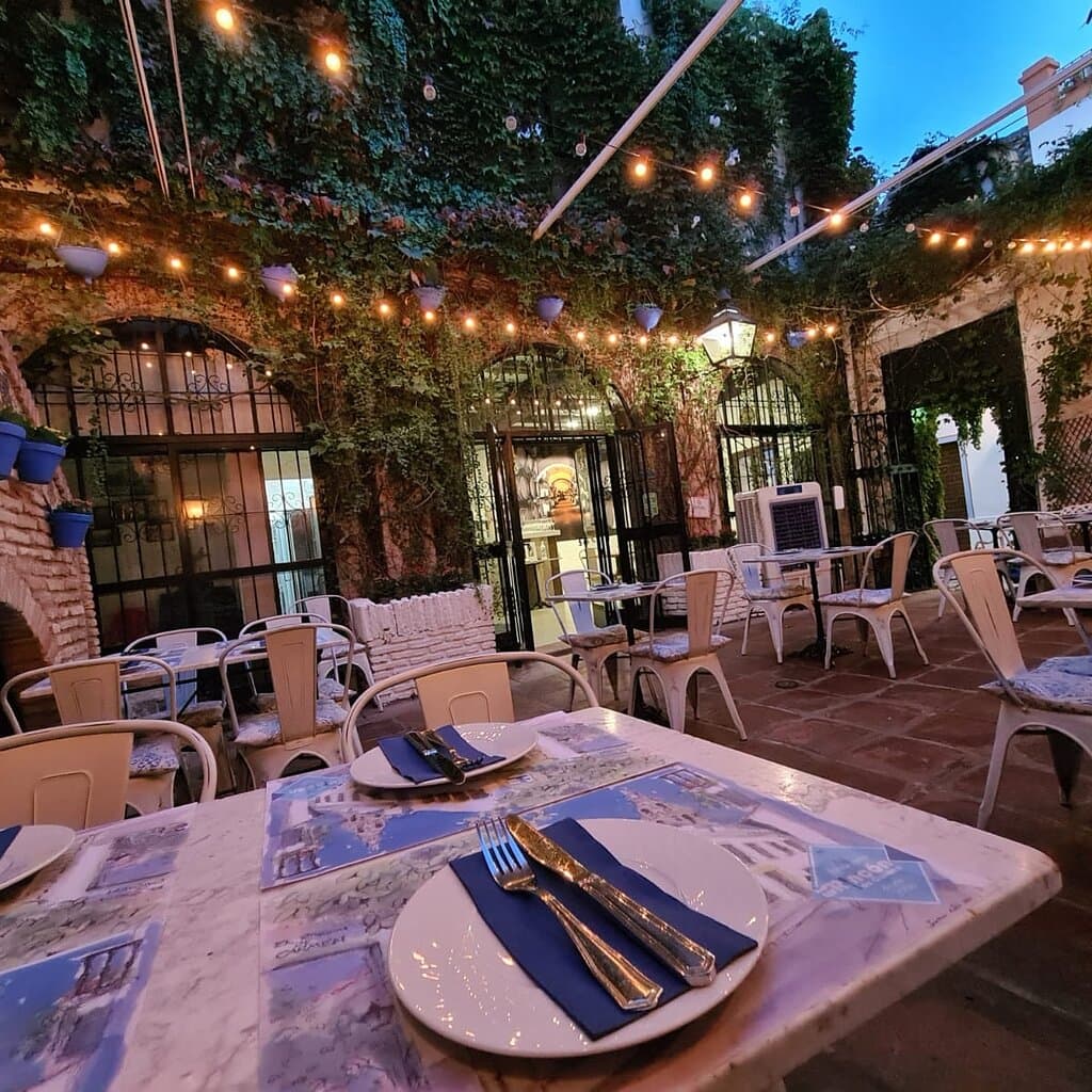 Nuestro patio por la noche !!! 