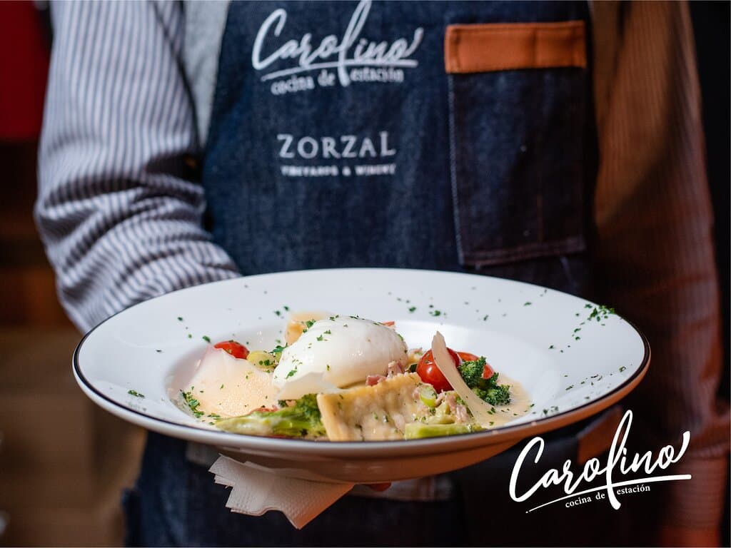 Elegancia en cada plato. 🌟🍽️