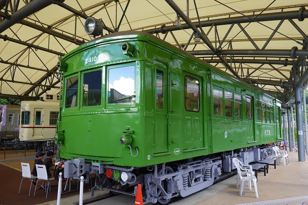 日野市・京王れーるランド