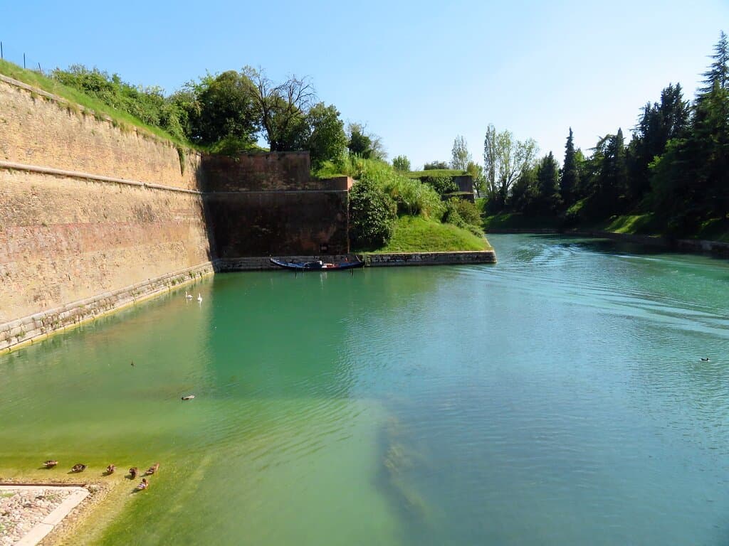 Il bastione Feltrin: si vede bene la parte crollata
