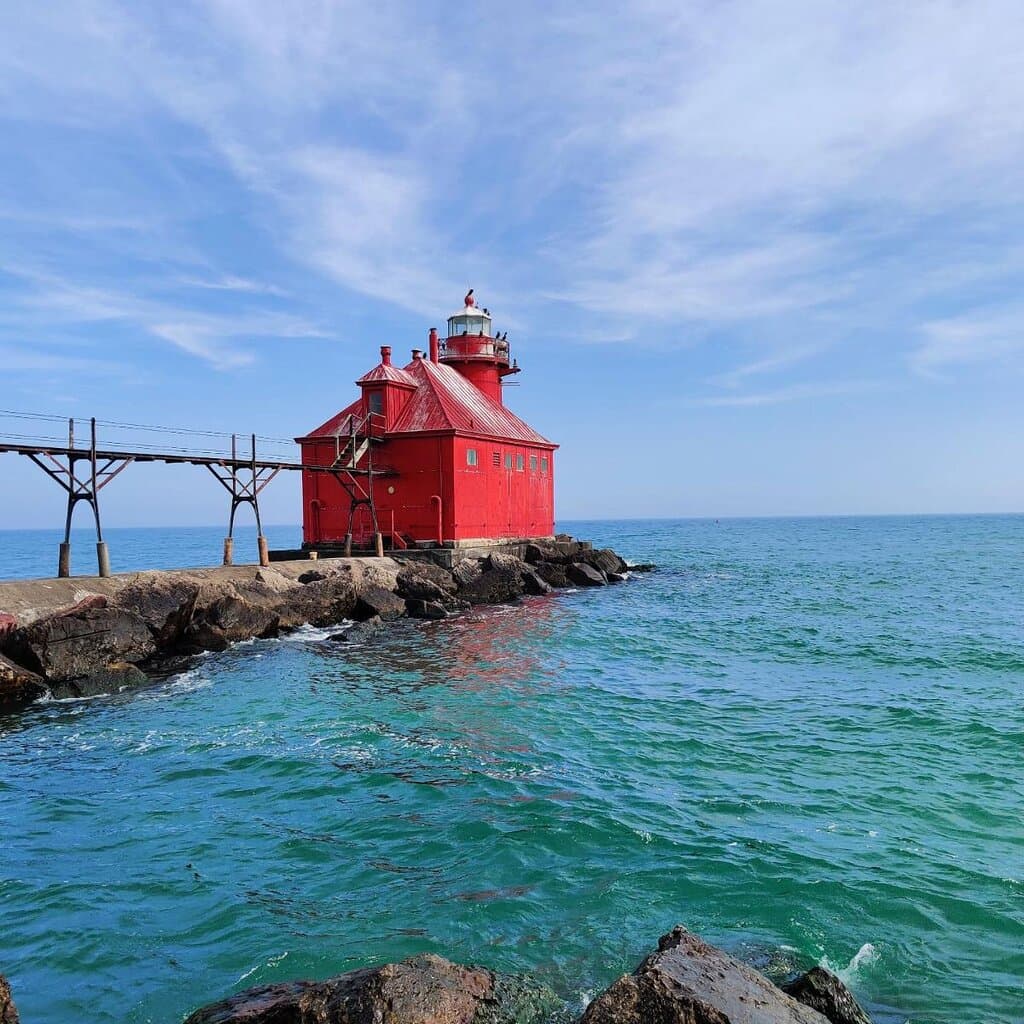 Sturgeon Bay Ship Canal Pierhead Lighthouse.  This is as close as you can get to it!