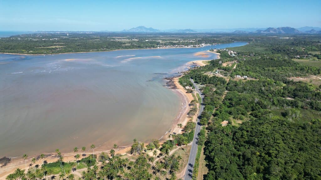 Praia do Coqueiral