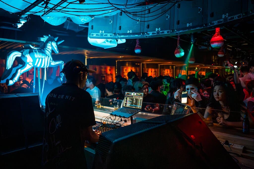 Nightly DJs, non-stop beats.