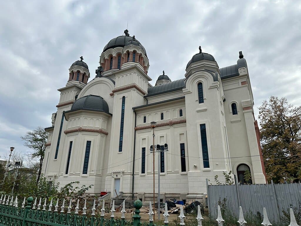Madona Dudu Church