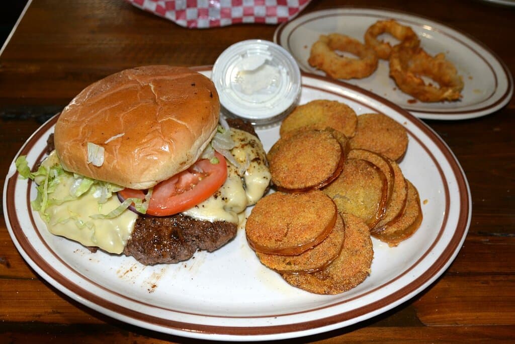 Hubcap Cheeseburger