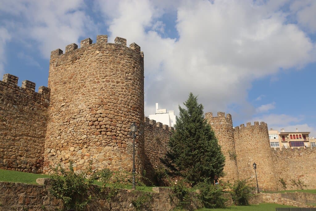 Plasencia City Walls