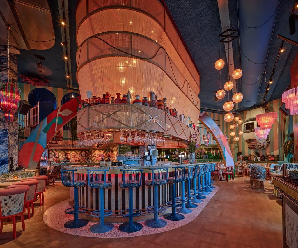 Welcome at Gio's by the River