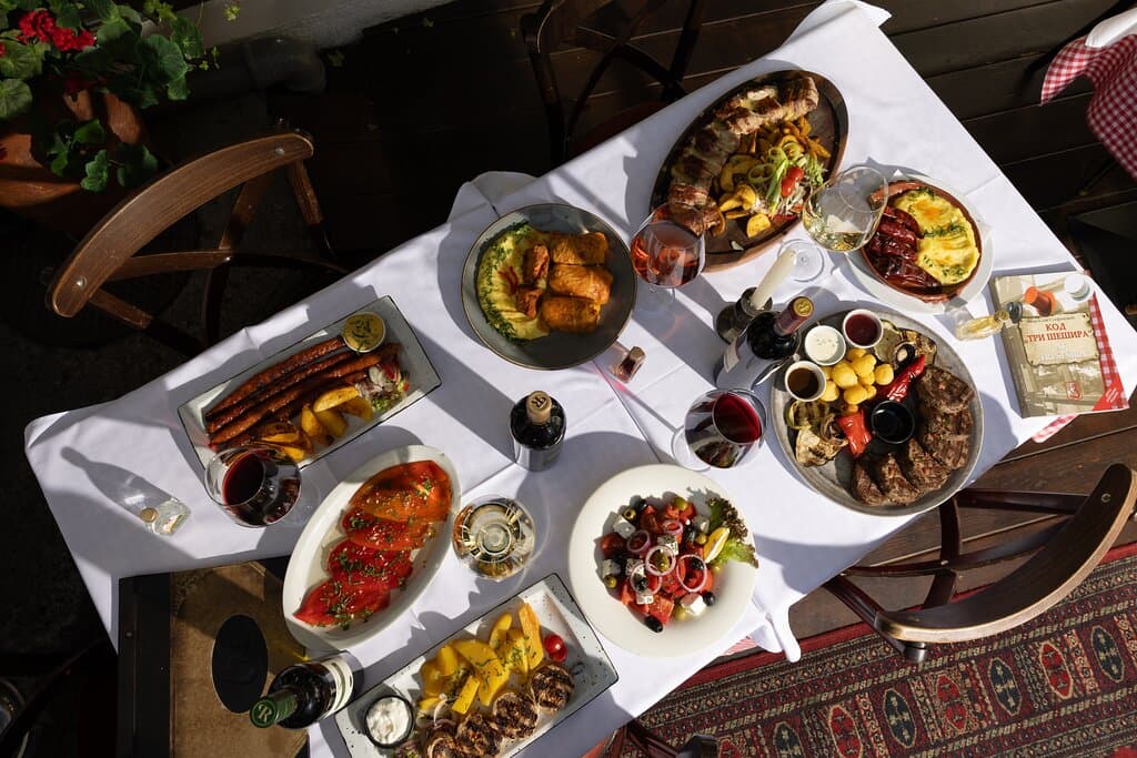 Restoran Tri šešira Skadarska 29, 11000 Beograd