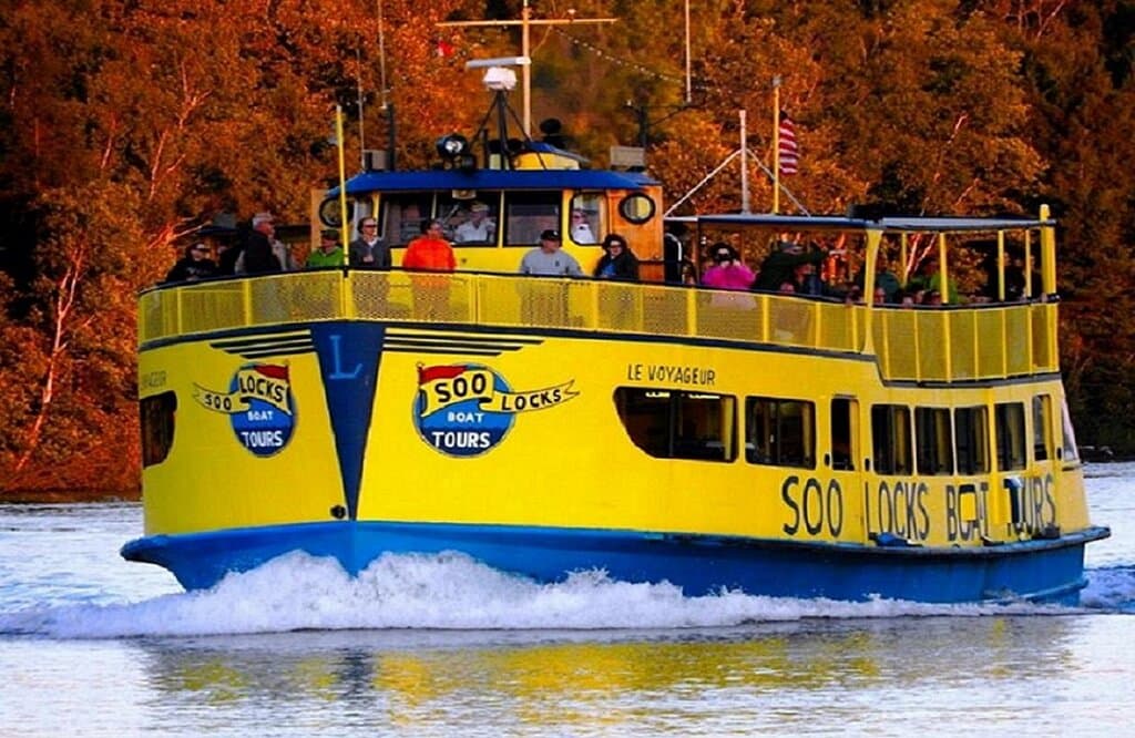 Fall Color Cruise with Famous Soo Locks Boat Tours 