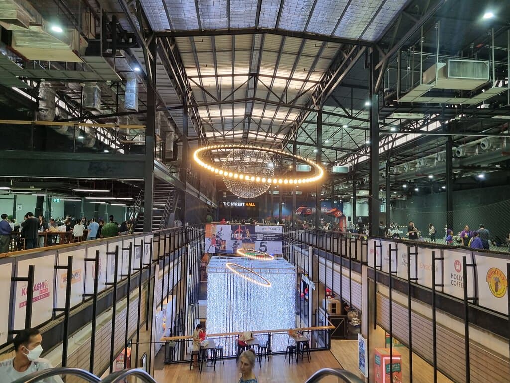 Explore The Street Ratchada Mall