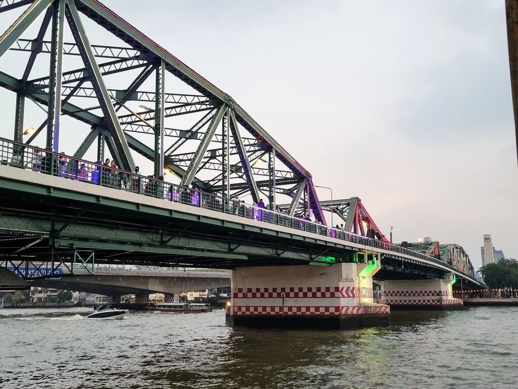 Memorial Bridge (Saphan Phut) Bangkok
