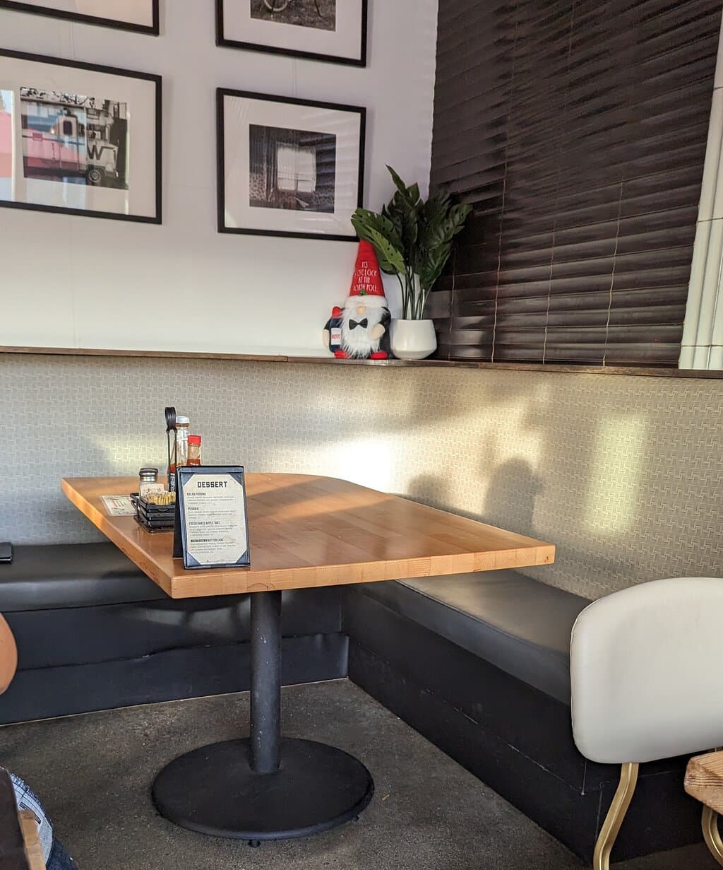 Corner seating in the Social List.