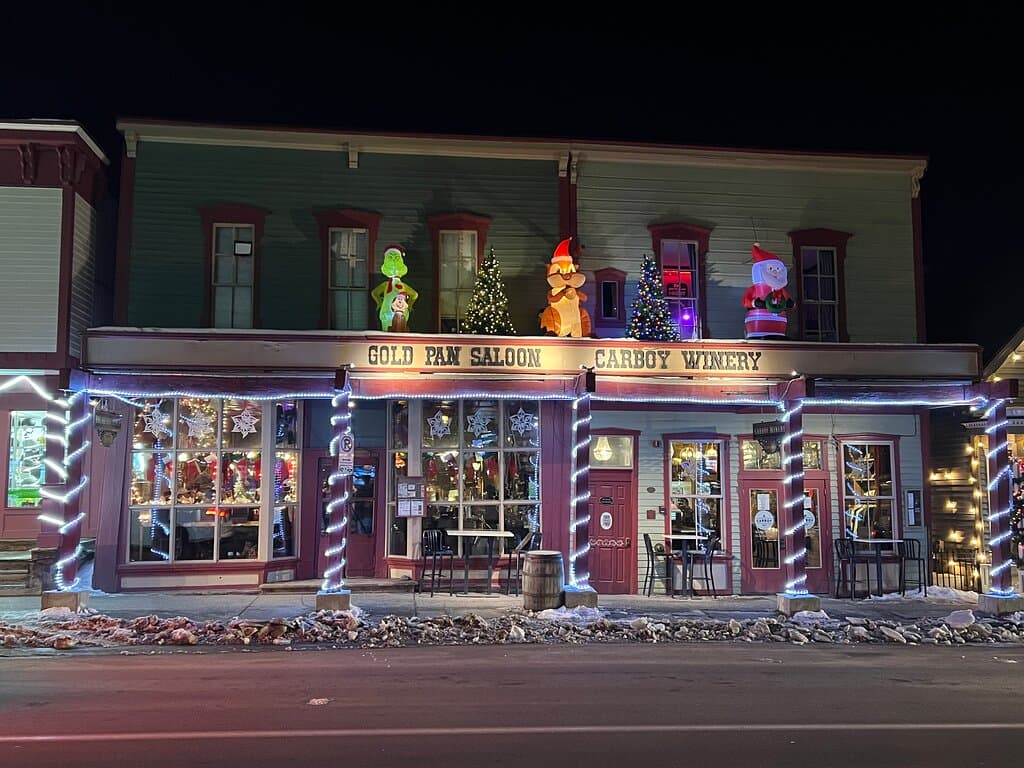 Old time saloon with food, beer, wine and cocktails. 