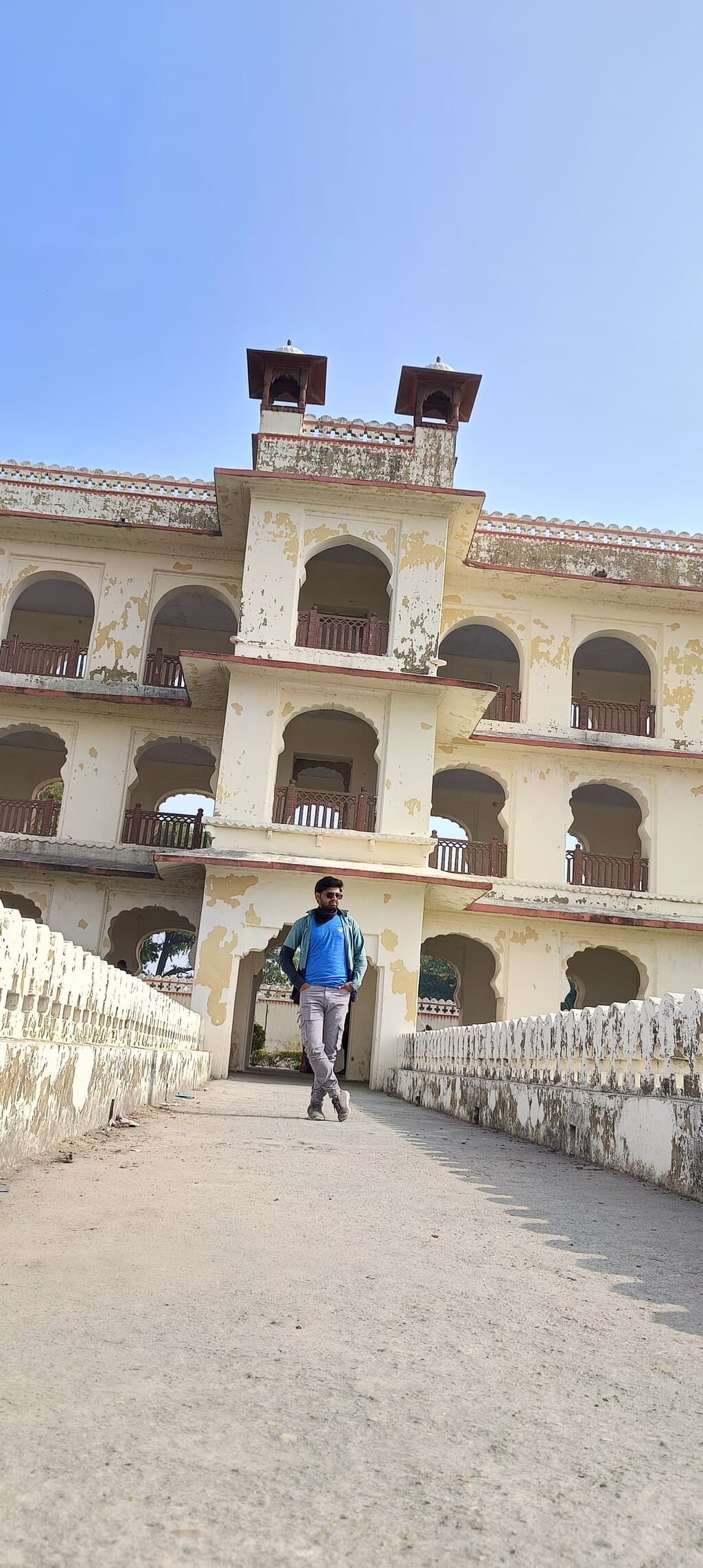 Abheda Mahal