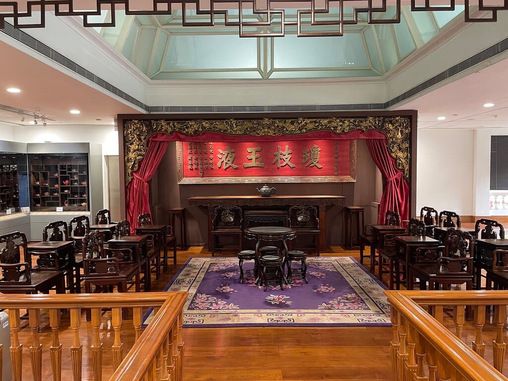 Macau Tea Culture House - upstairs tea ceremony display