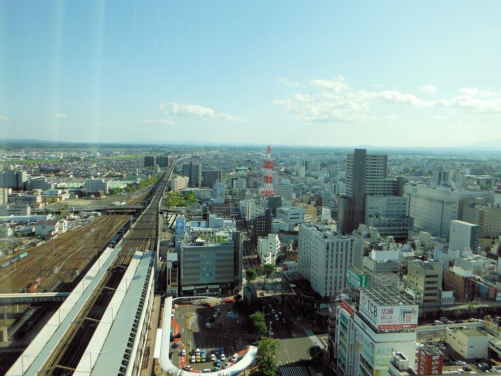 郡山市ふれあい科学館スペースパーク(展望ロビー・南側)