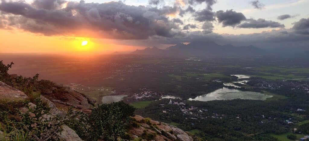 Sunset from top of MArunthuvazh Malai featured on sabinv.com