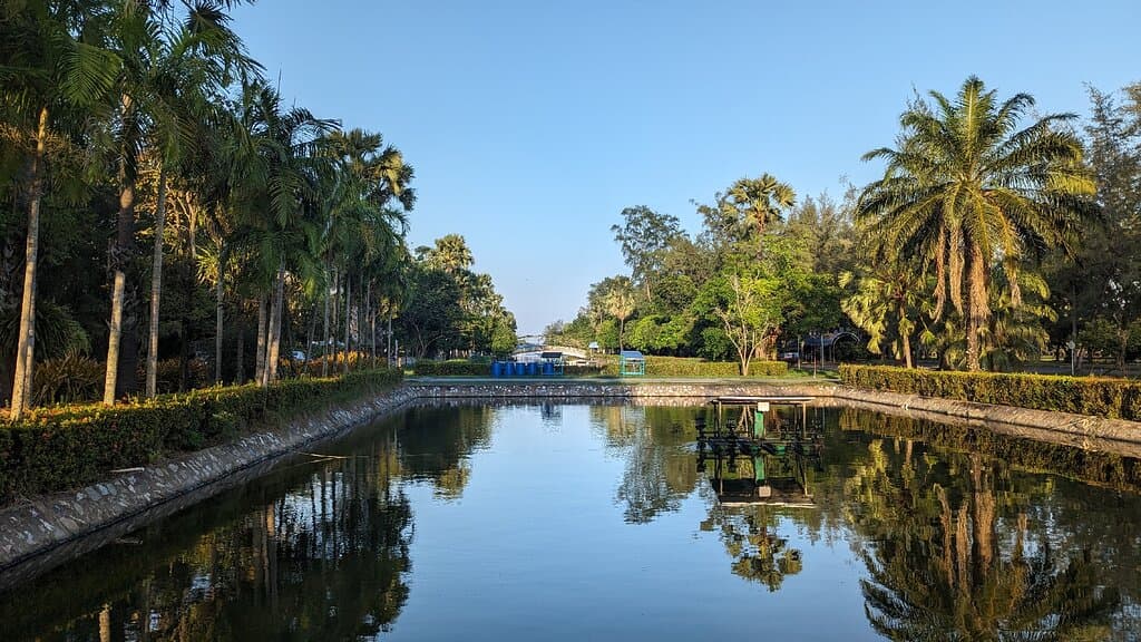 Somdet Phra Srinagarindra Park Si Racha