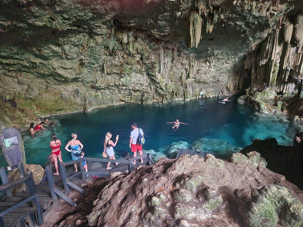 Saturno Cave
