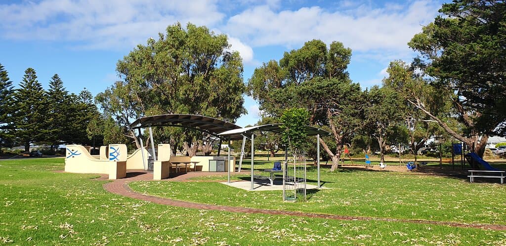 Kent Reserve Victor Harbor   General view