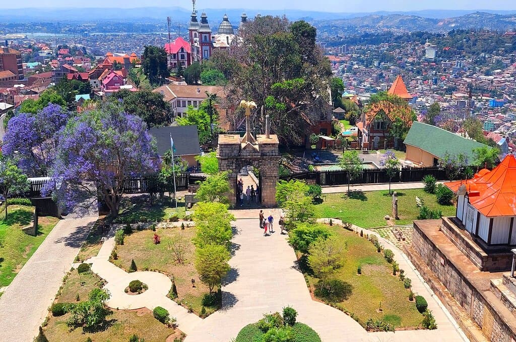 HAUTE VILLE VUE DU ROVA