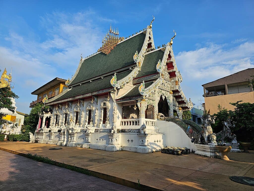 Wat Ming Mueang