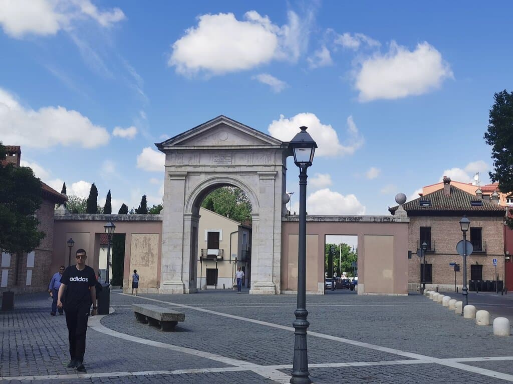Puerta de Madrid. 