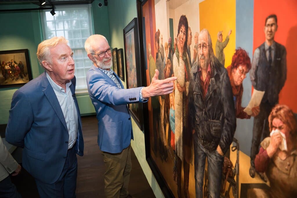 André van Duin opent Marius van Dokkum Museum