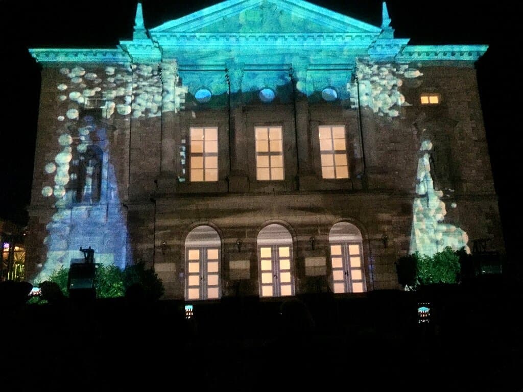 Das DT 2018 illuminiert beim Lichterfest