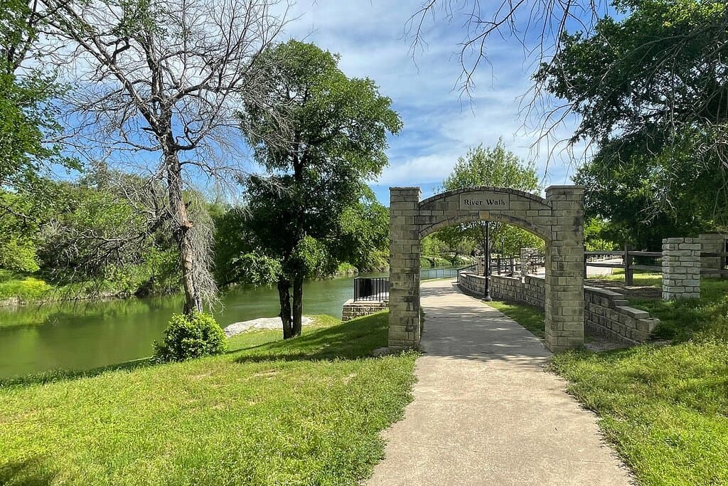 Paluxy Heritage Park - Glen Rose, Texas