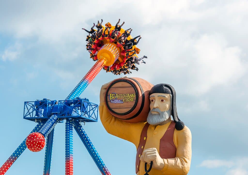 Extinction & The Smuggler