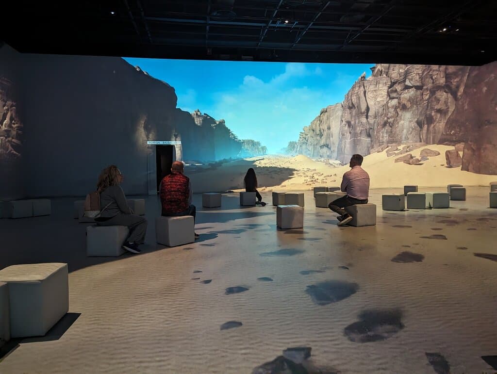 Experience the Immersive Art of Ideal Center d'Arts Digitals