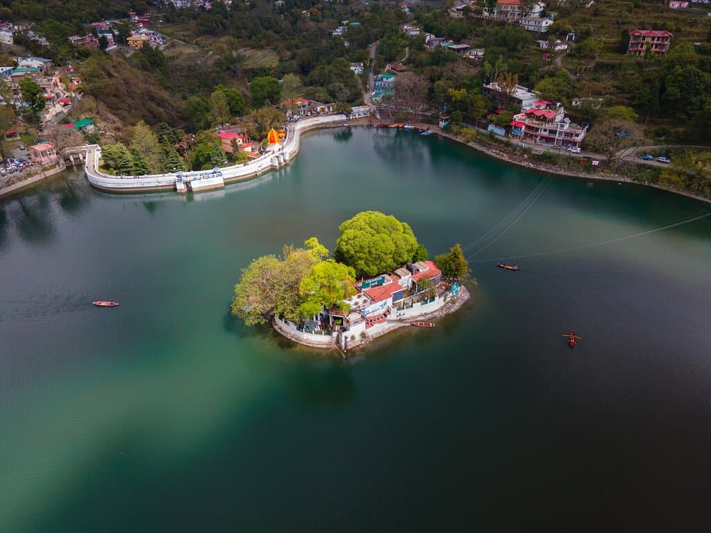 Bhimtal Island Aquarium