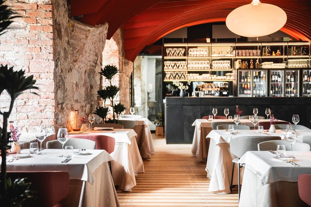 New interior of Gostilna na Gradu