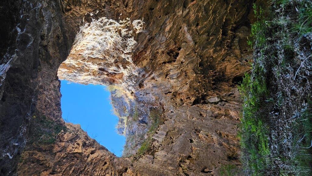 Yarrangobilly Caves
