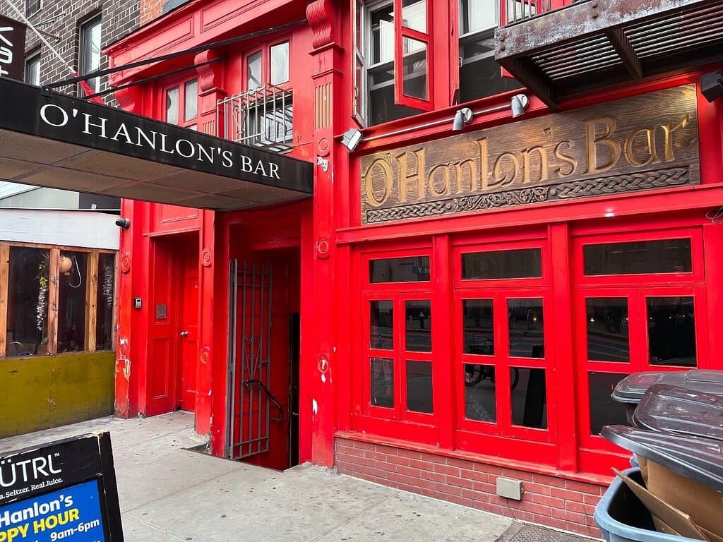 Great neighborhood bar. Exactly what was needed.