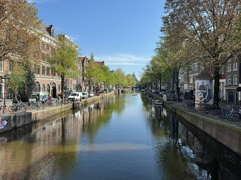 Oudezijds Voorburgwal Amsterdam