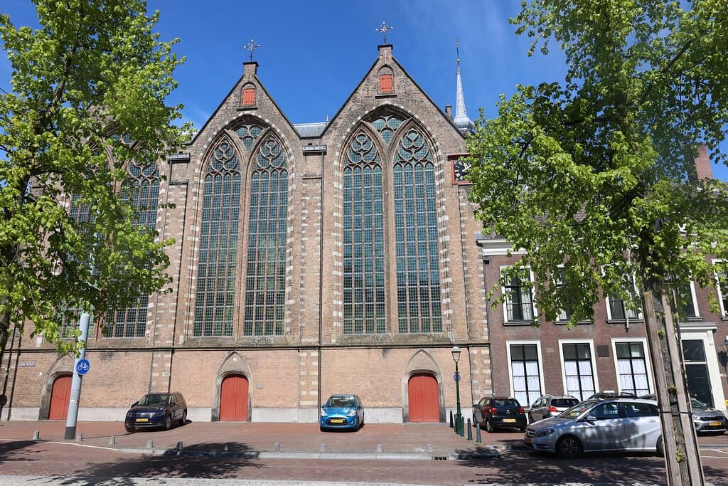 Den Haag (L'Aia) - Viale Lange Voorhout e Chiuesa Kloosterkerk (NL)