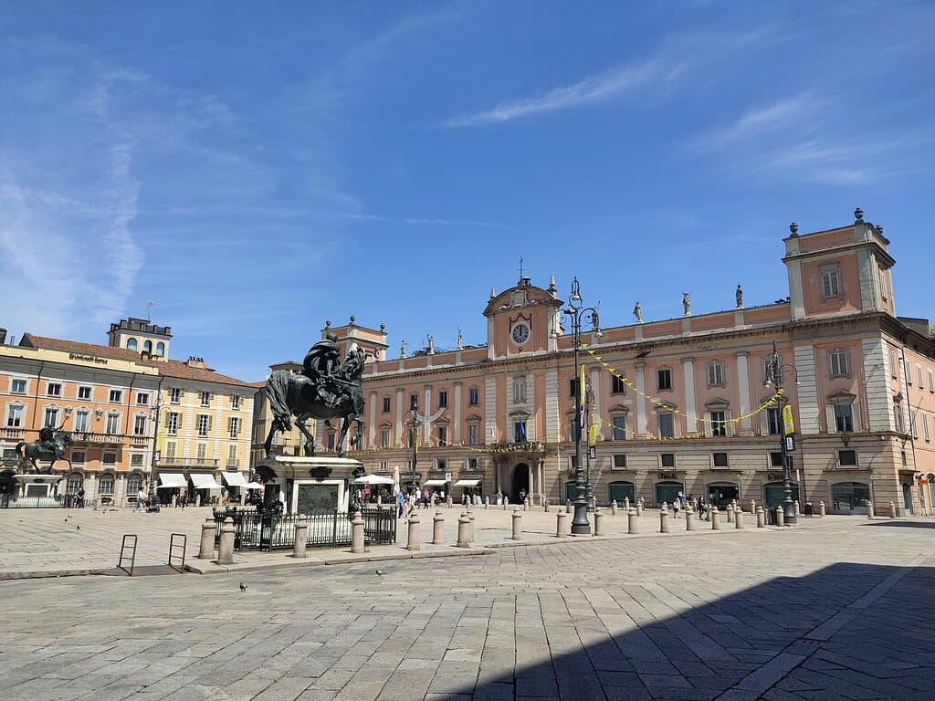 Veduta della piazza