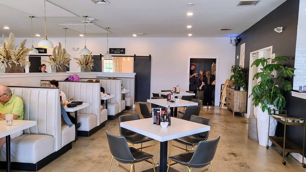 Love the comfy booths!