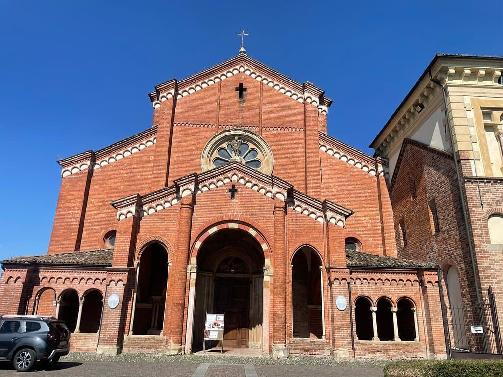 Abbazia di Chiaravalle della Colomba