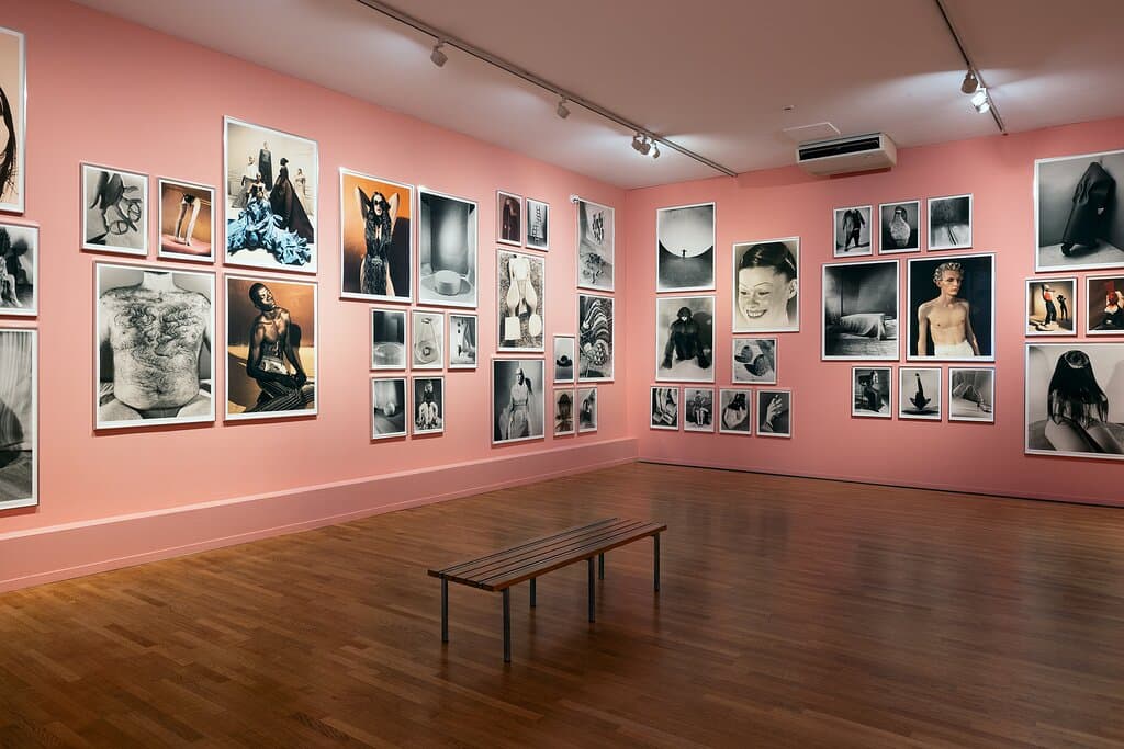 Paul Kooiker - FASHION, 2022 © Foam. Photo: Christian van der Kooy.